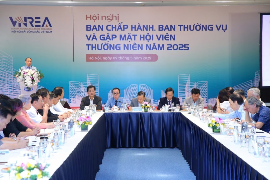 Chuyên gia nhận định, thị trường bất động sản đang dần hồi phục nhưng tốc độ còn chậm. Ảnh: VNREA